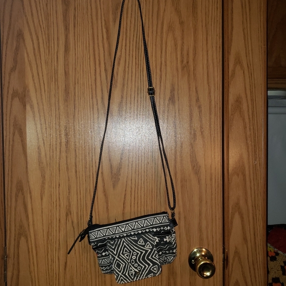 Purses - Picture 3 of 3